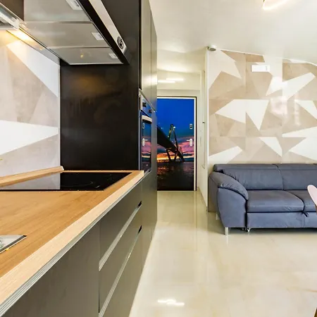 Apartment Mansarda Zara Deluxe Trilo - Myho Casa Vasto